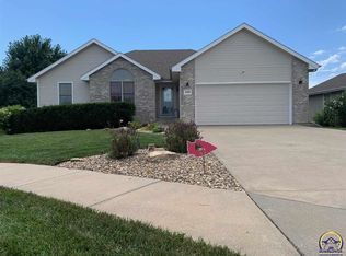 4429 SW Misty Harbor Ave, Topeka, KS 66610