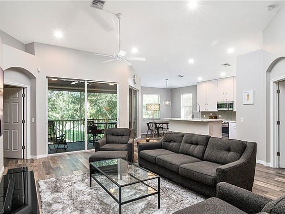 4th image of 28260 Lisbon Ct Unit 2822