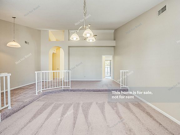 3rd image of 1217 E Gary Cir