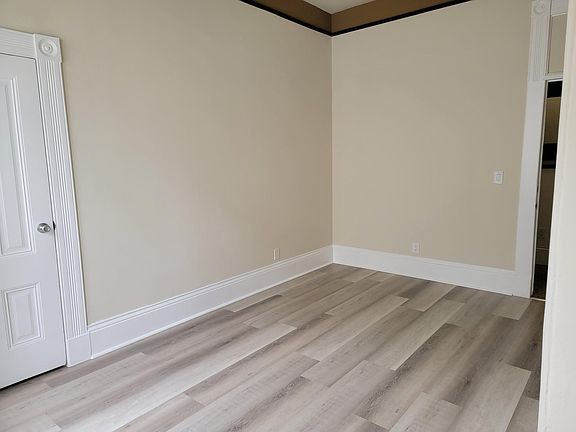 3rd image of 279 E San Fernando St #12