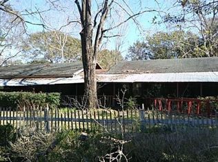 2002 Davis St, Orange, TX 77630