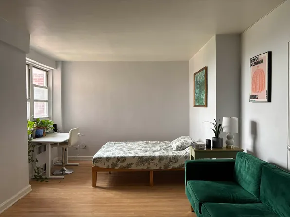 39-20 52nd Street image 4 of 15