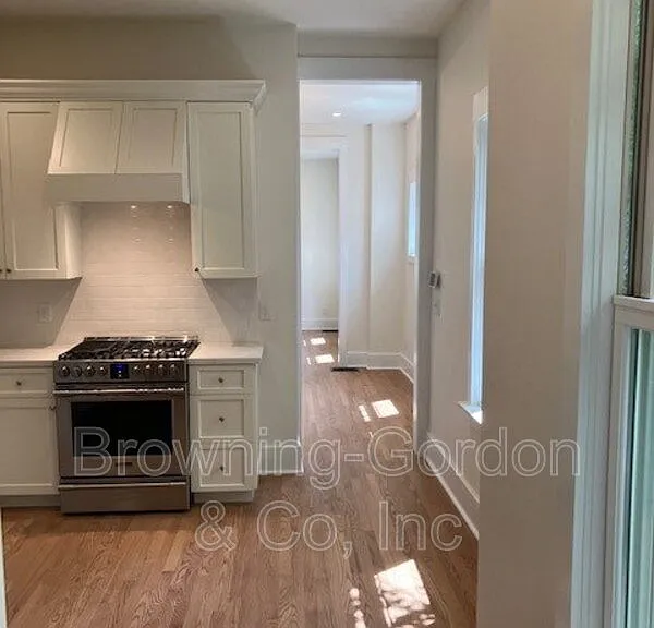 1005 W Eastland Ave — Photo 13