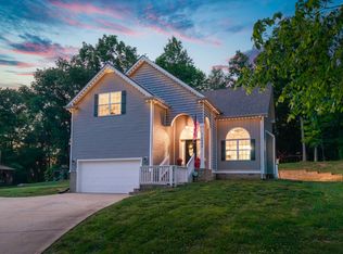 2685 Mockingbird Hill Rd, Palmyra, TN 37142