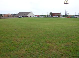 2215 S Washington St, Kaufman, TX 75142