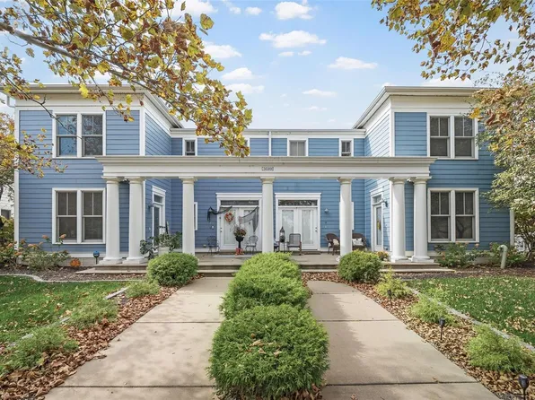 3689 Arpent St Unit 302A, Saint Charles, MO 63301