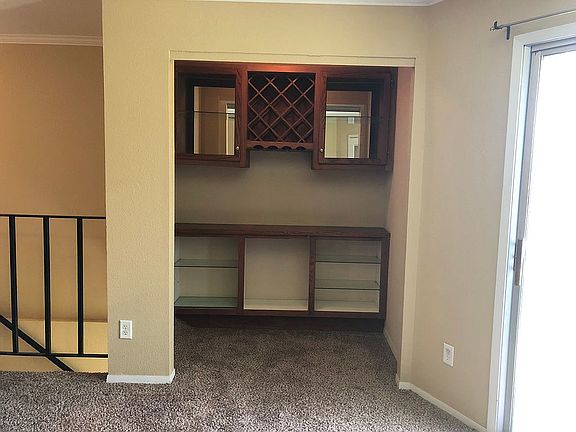 5th image of W169N11572 Biscayne Dr