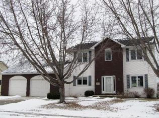 865 Driftwood Dr, BRILLION, WI 54110