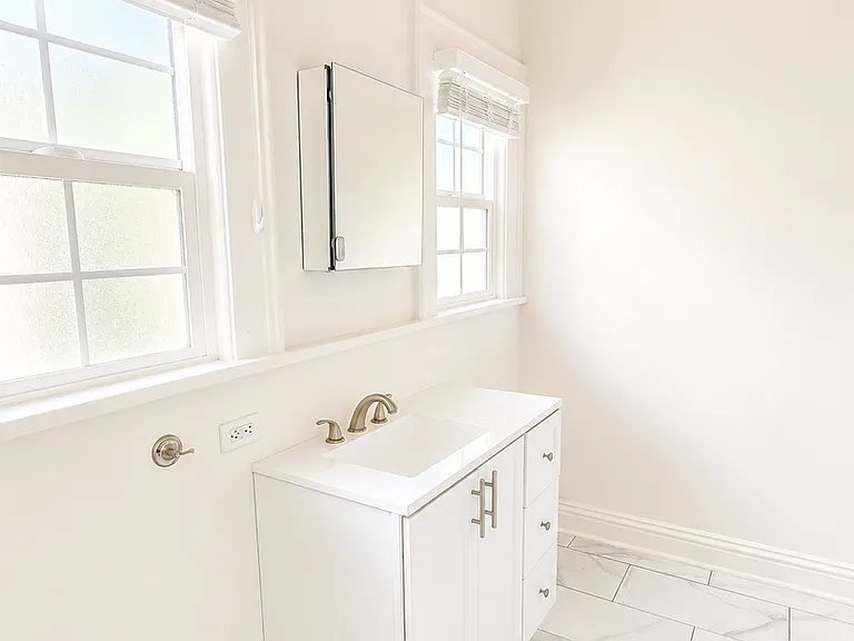 1139 W. 27th St. — Photo 13