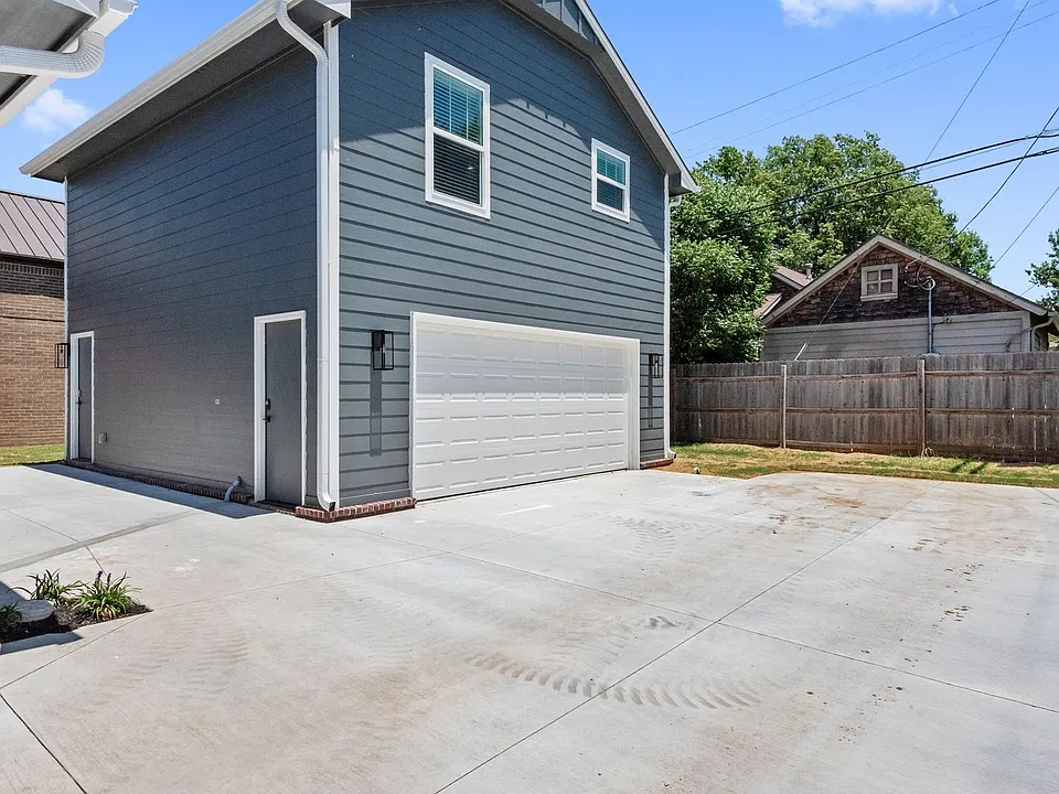 1123 S Delaware Pl #B