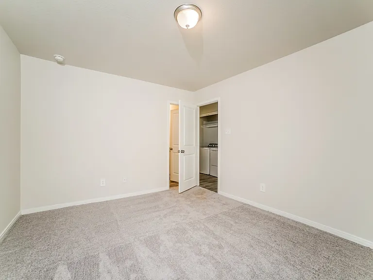 15661 Briar Forest Dr — Photo 7
