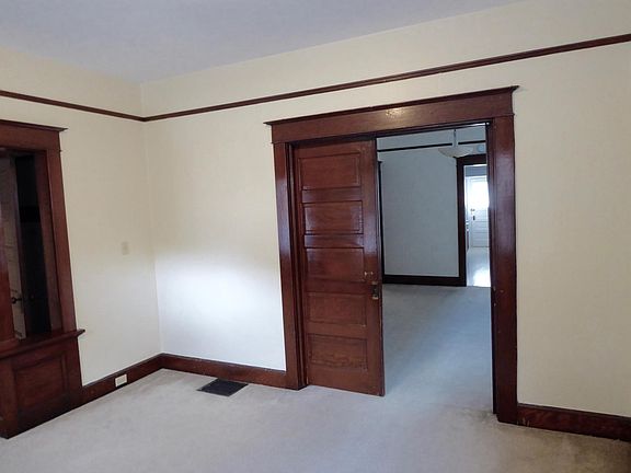 Pocket doors between living and dining room