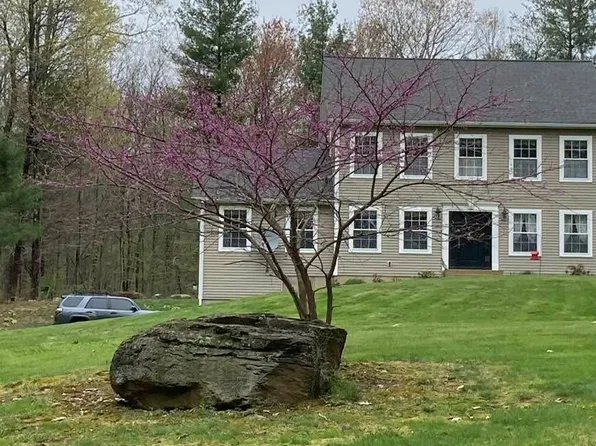 19 Mihaliak Rd Extension, Willington, CT 06279