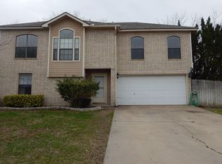2402 Dennis St, Copperas Cove, TX 76522