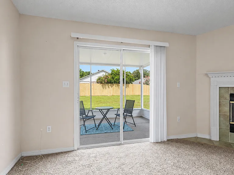 275 Limestone Cir — Photo 14