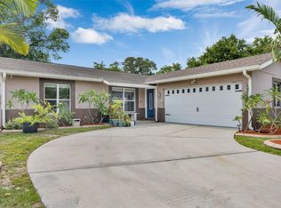 2228 Lauren Cir, Brandon, FL 33510