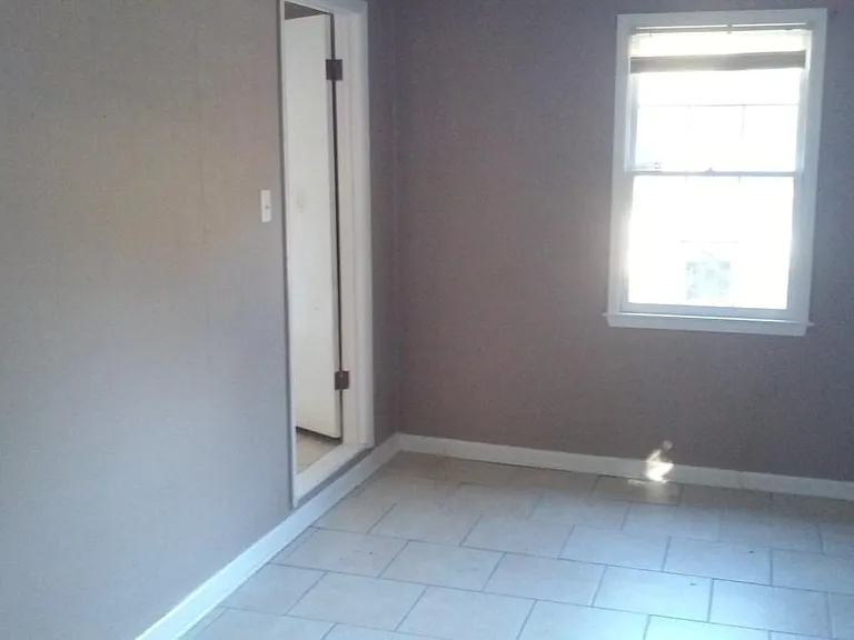 4161 Yorkshire Ln — Photo 3