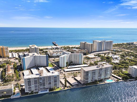 4th image of 201 N Ocean Boulevard #1112