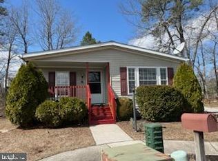 5 Clark Ct, Mays Landing, NJ 08330