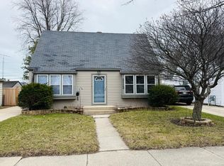 2113 Blaine Ave, Racine, WI 53405