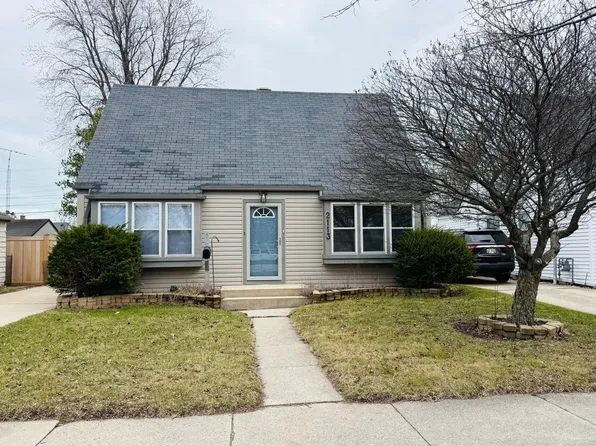 2113 Blaine AVENUE, Racine, WI 53405