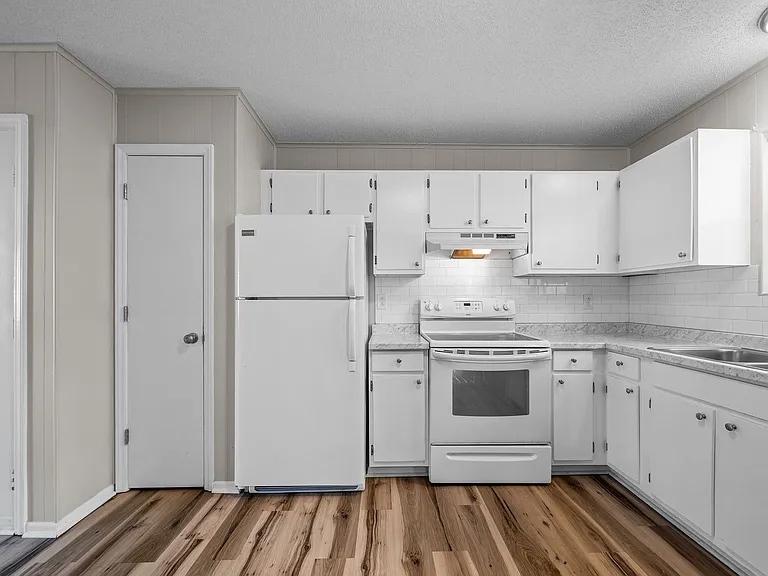 101 Ravenwood Dr #B — Photo 6