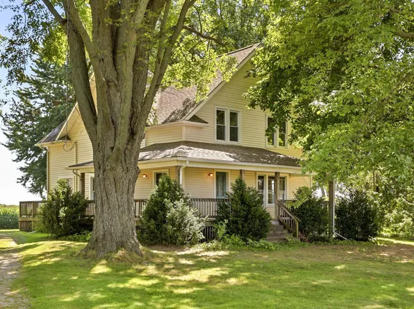 2775 S Thayer Rd, Freeland, MI 48623