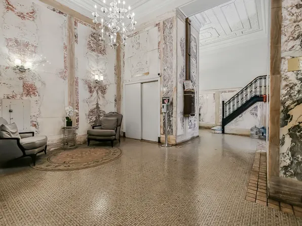 241 West 97th Street image 11 of 16