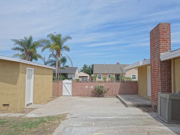 5th image of 11831 Fredrick Dr