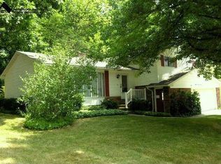 8137 Maplegrove Ave, North Royalton, OH 44133