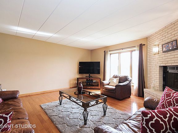 4th image of 15705 Lake Hills Ct Unit 1S