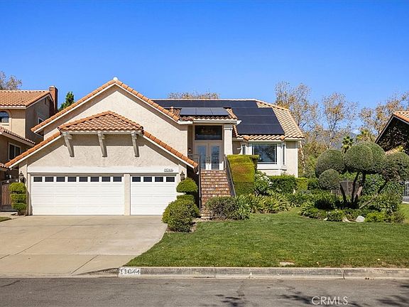 3rd image of 11044 Stone River Dr