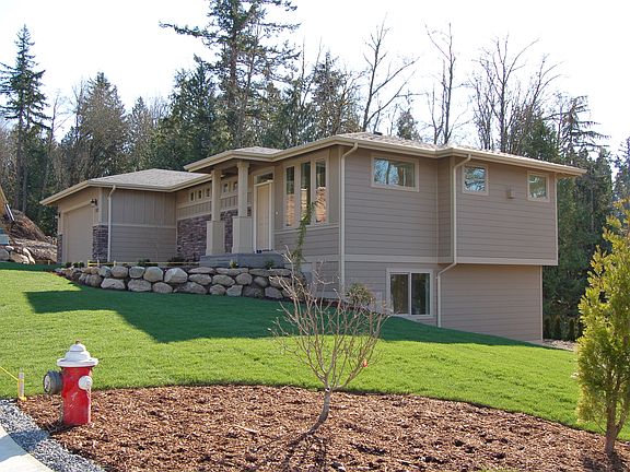 3rd image of 1167 Creekwood Ln