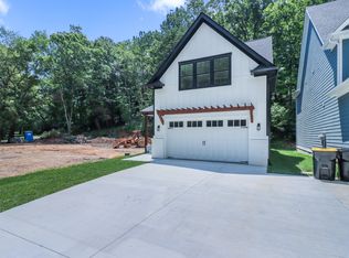 8970 Fuller Rd, Chattanooga, TN 37421