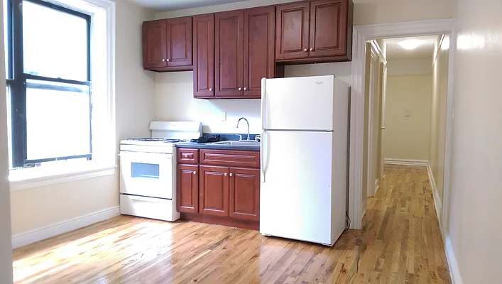 Rented by Lang Realty LLC | media 15