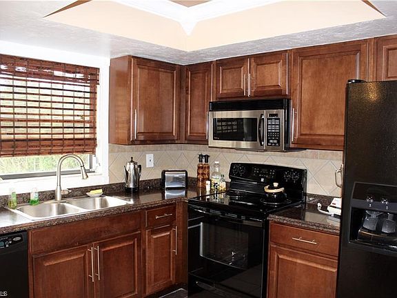3rd image of 28121 Pine Haven Way APT 112