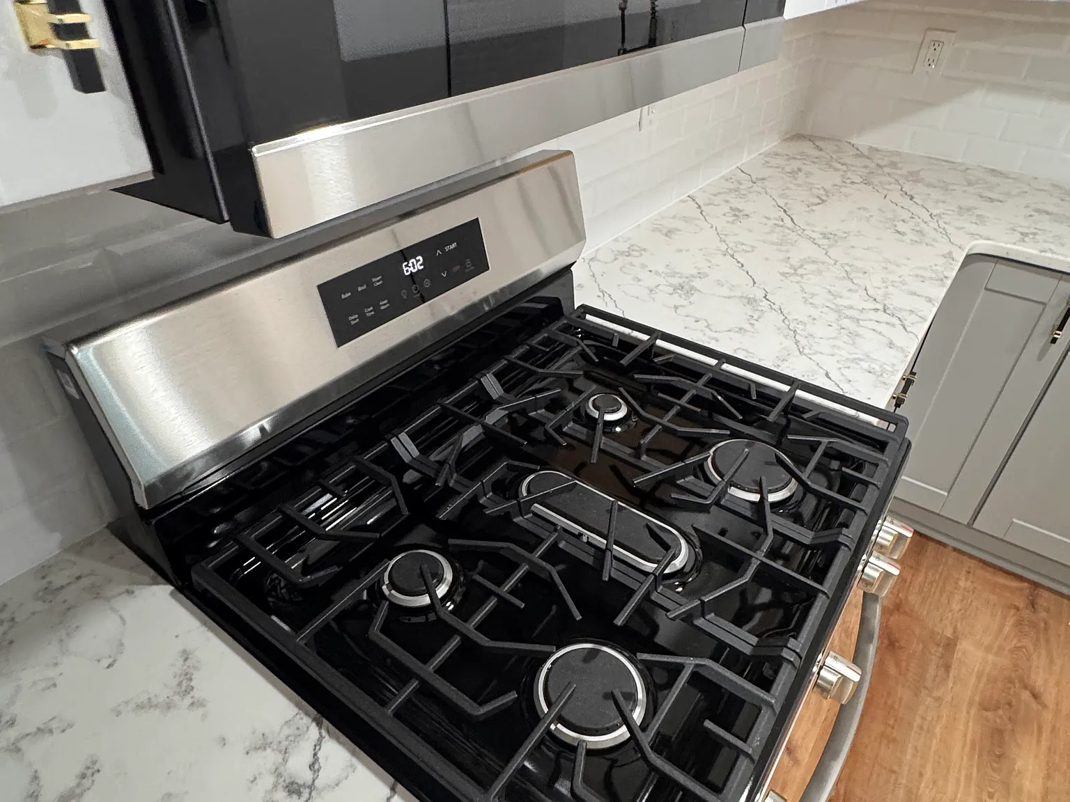 4 bed, 1000 sqft, $2,850 — Photo 4