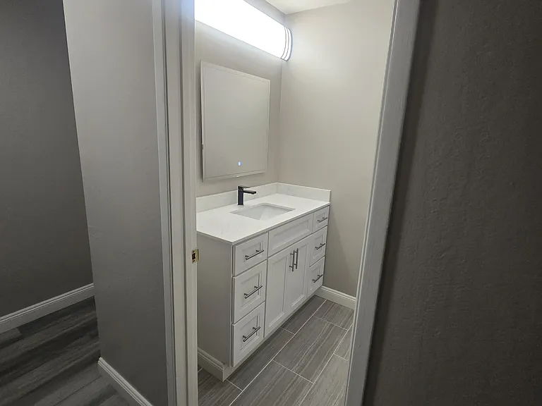 520 Van Buren Avenue — Photo 83
