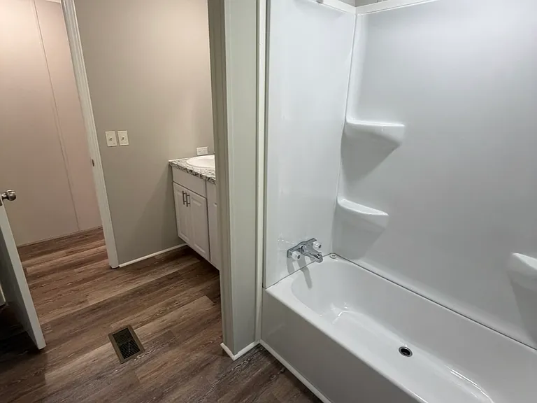 109 Corn Rd — Photo 18