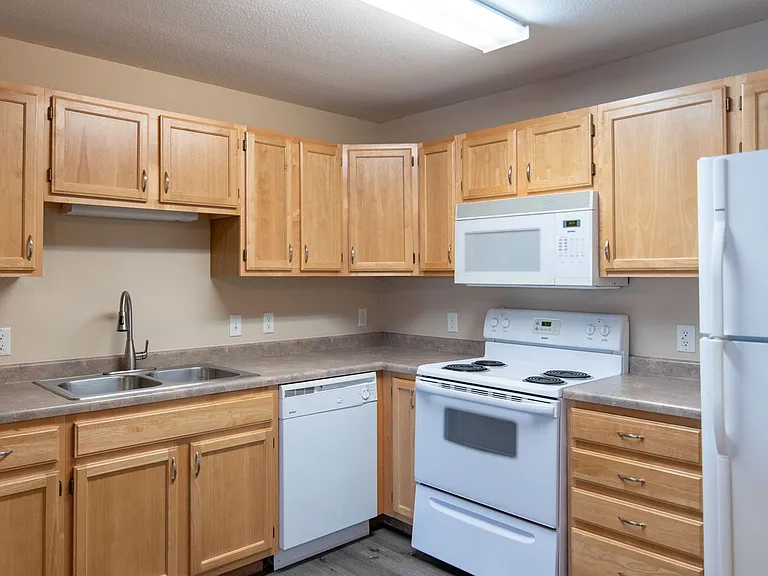 Creekside Commons Apartments — Photo 79