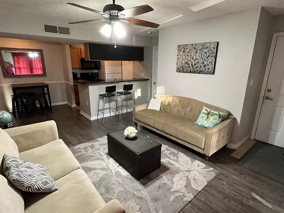 703 Parsons Lake Path #201