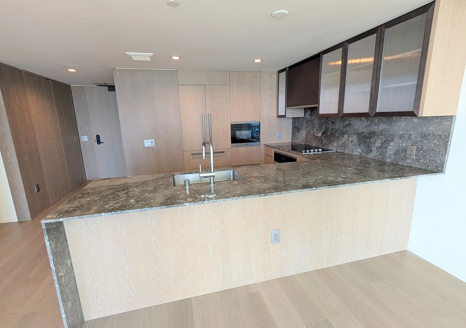 Koula Ocean View 2 Bed/2Bath/2 parking — Photo 3