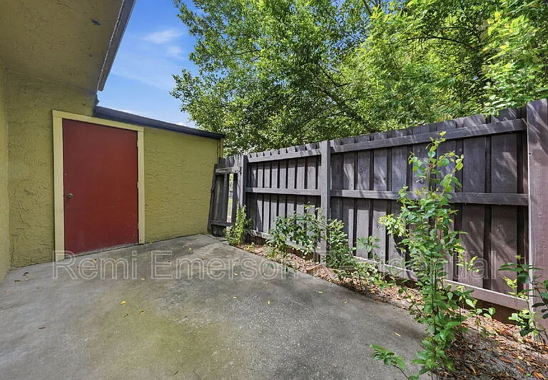 7473 Belle River Ct — Photo 25