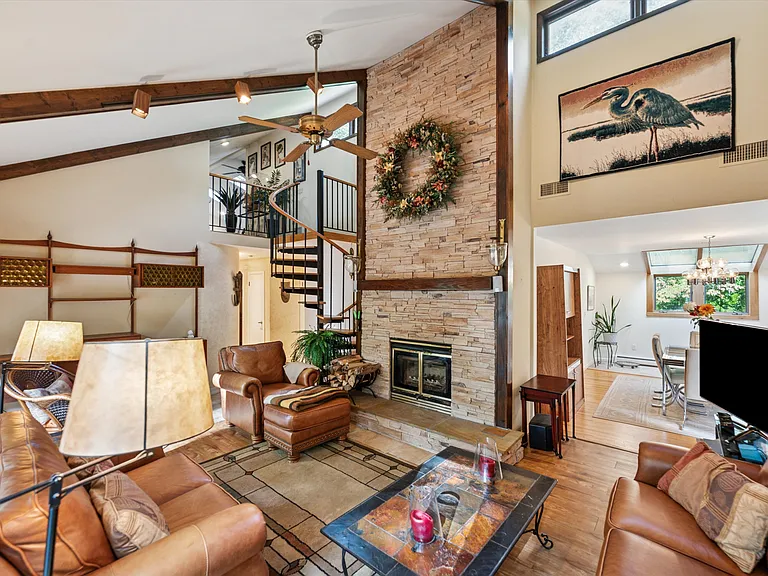 4 Ivy Pl — Photo 6