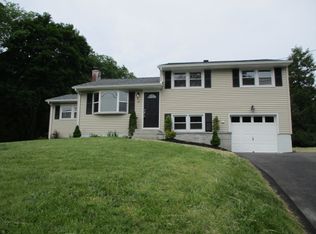 46 Hope Hill Rd, Wallingford, CT 06492
