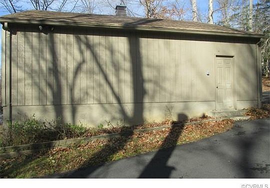 5th image of 6636 Lakeshore Dr