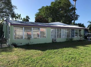 2764 Patterson Ct, Saint James City, FL 33956