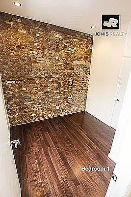 Rented by Jonis Realty | media 4