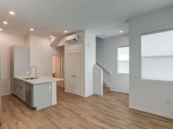 Division & Highland Rowhomes, 2040 N Highland Ave #2050, San Diego, CA 92113