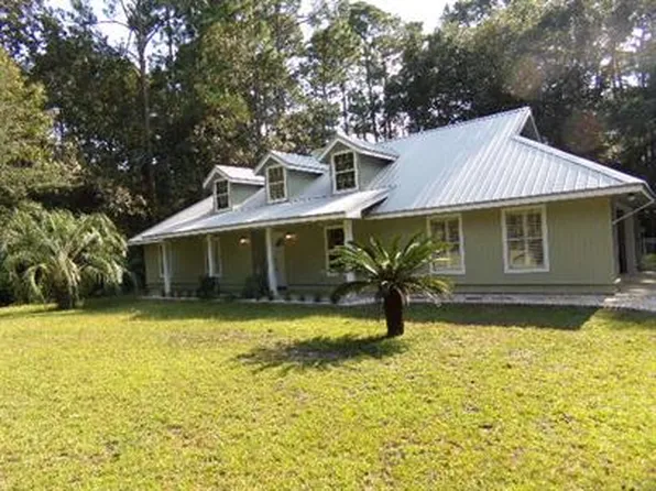 14 Egret Dr, Ladys Island, SC 29907
